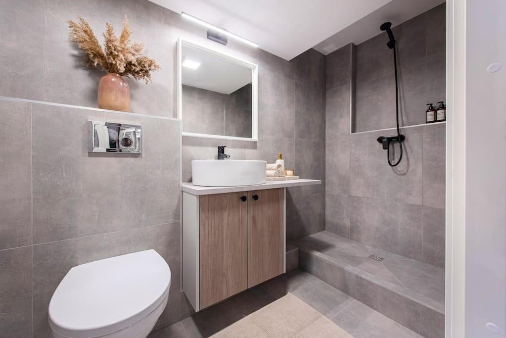 Sigma Skyline Loft In * Vilnius